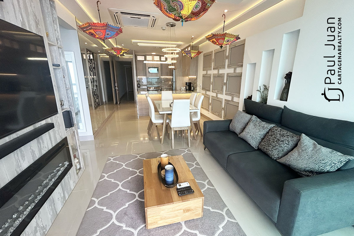 Spectacular residential apartment