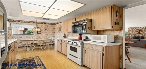 335 KANTOR BOULEVARD Casselberry Florida, 32707 | Lovely Home in Casselberry