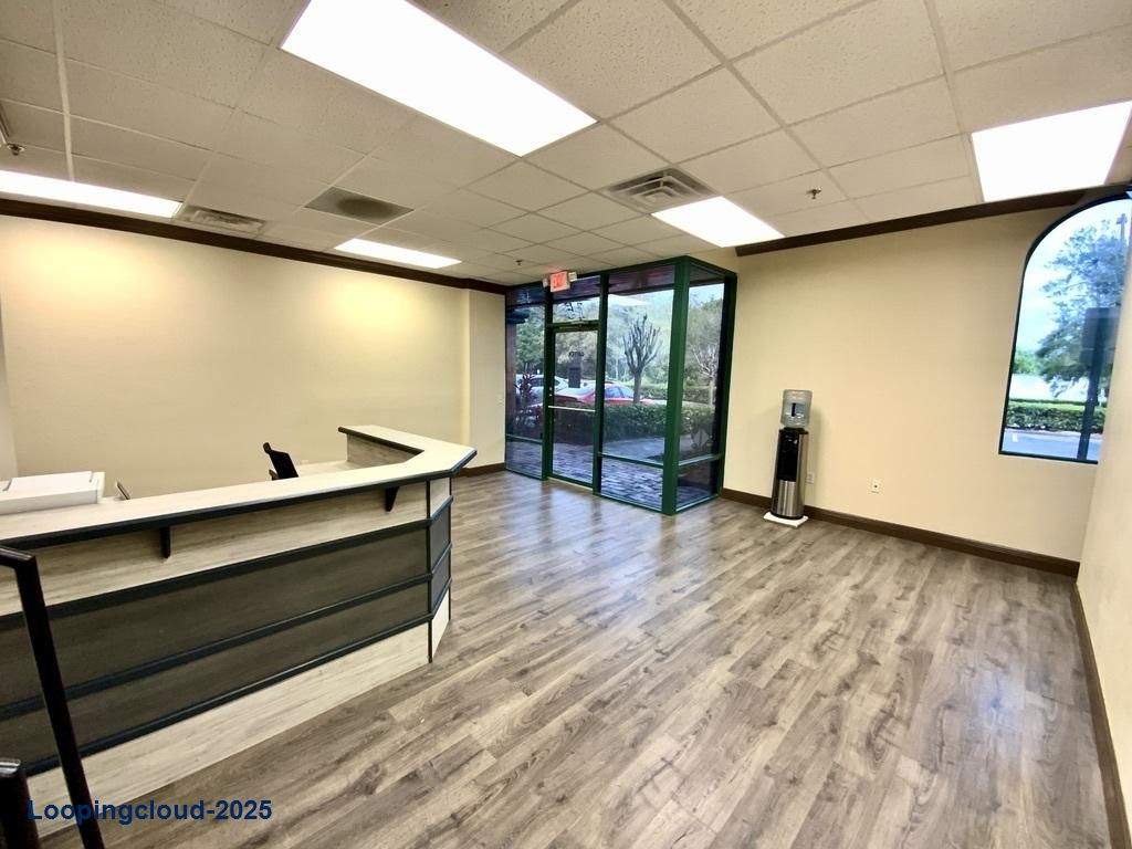 Drew Tina Commerce Center - Suite 15