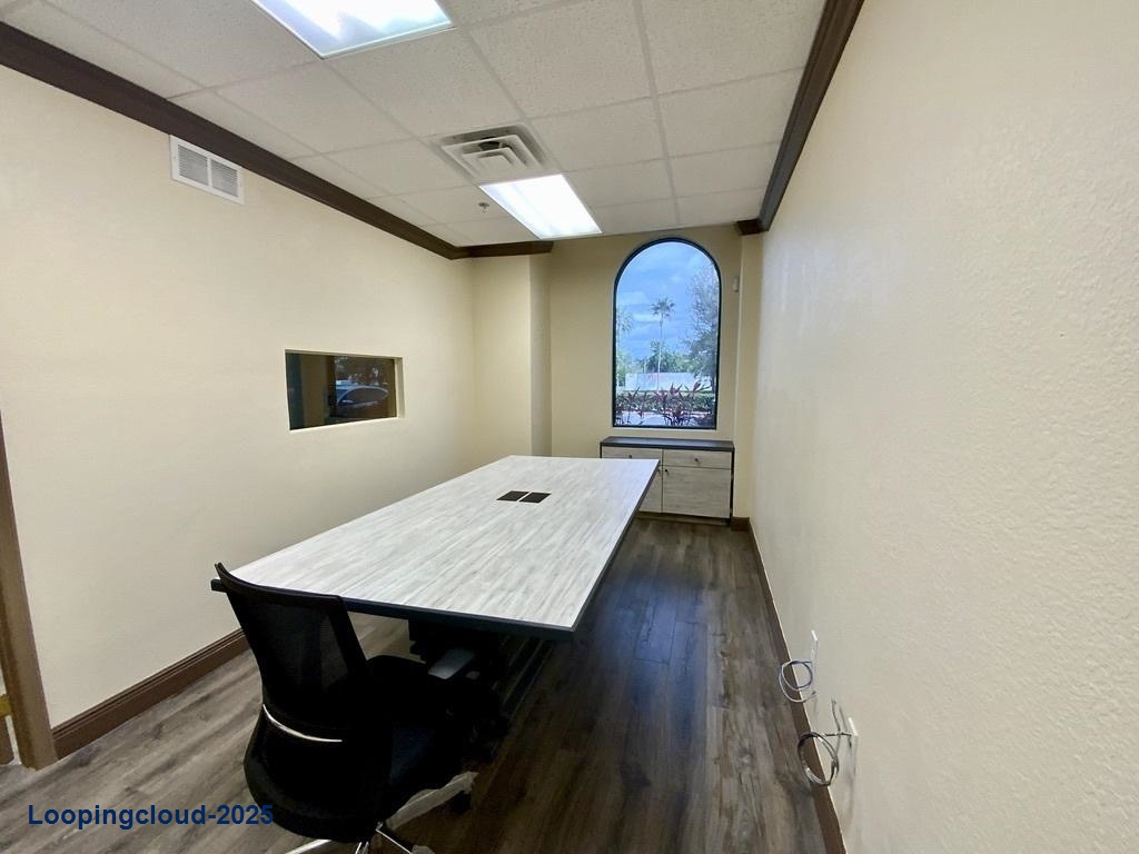 Drew Tina Commerce Center - Suite 15