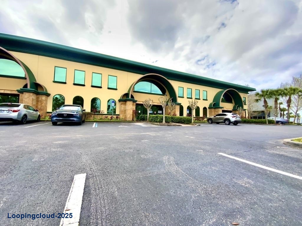 Drew Tina Commerce Center - Suite 15