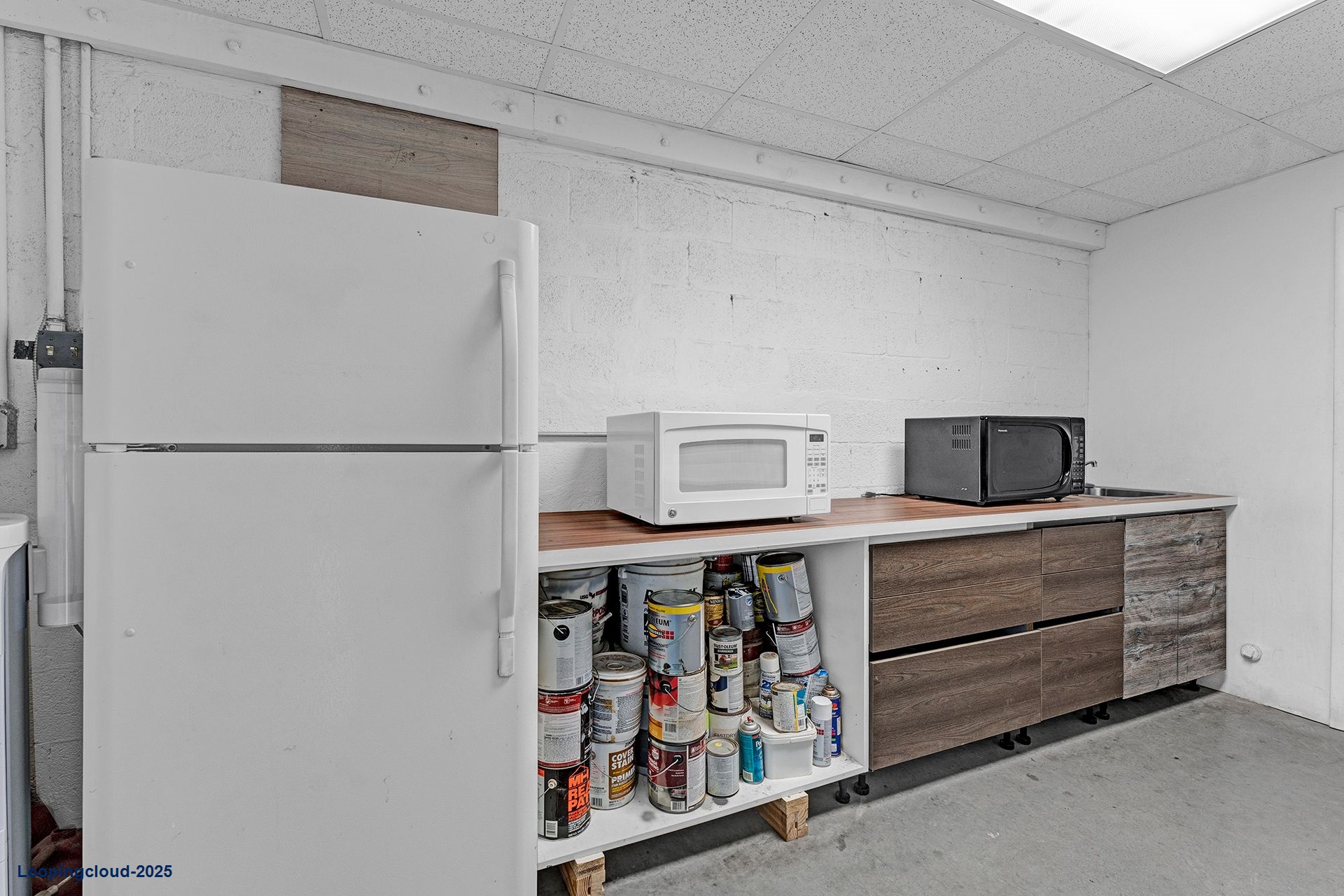Warehouse for Sale in Miami Florida 33166