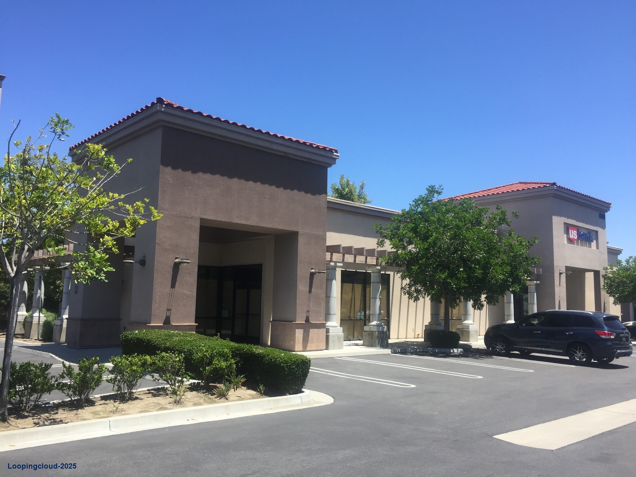 640 Hacienda Dr