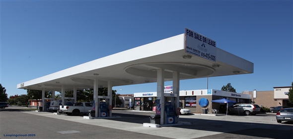 2004 E Valley Pky Escondido California, 92027 | Exclusive service Station for Sale