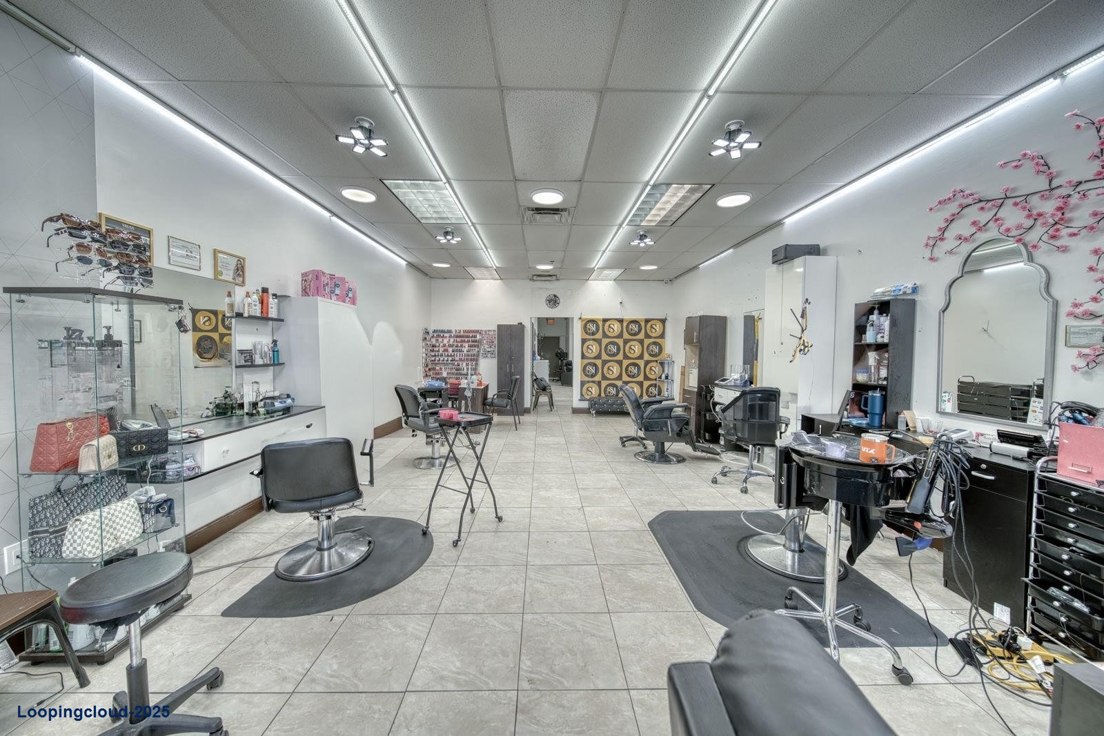 Nice Beauty Salon