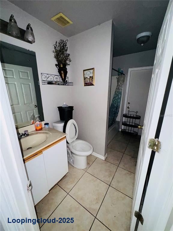 Beautiful Single-Family Fixer-Upper – 4-Bed Home on Oversized Lot with Great Potential