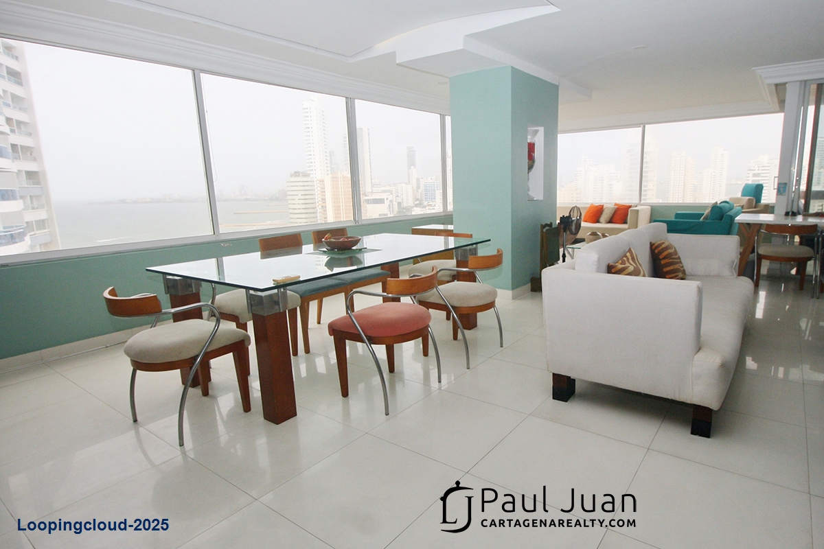 Spacious Penthouse with Breathtaking Views of El Laguito & Cartagena Skyline