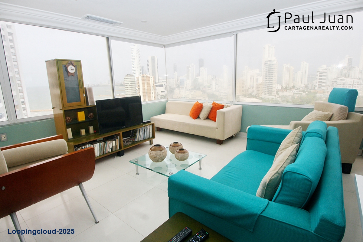 Spacious Penthouse with Breathtaking Views of El Laguito & Cartagena Skyline