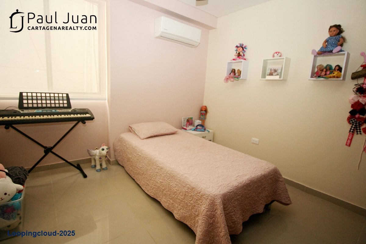 Updated Apartment in Prime Cartagena Location