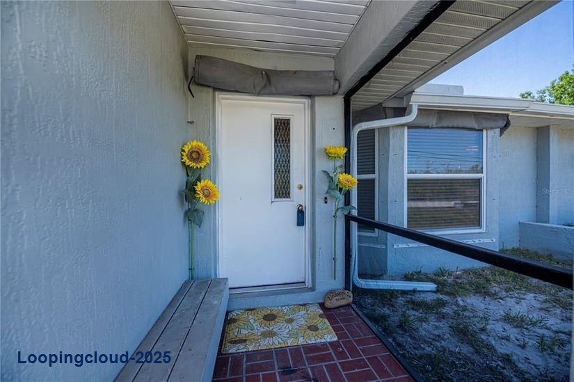Private Waterfront Single Family Home on 200+ Ft Canal – New Roof, No HOA, Boater’s Dream!