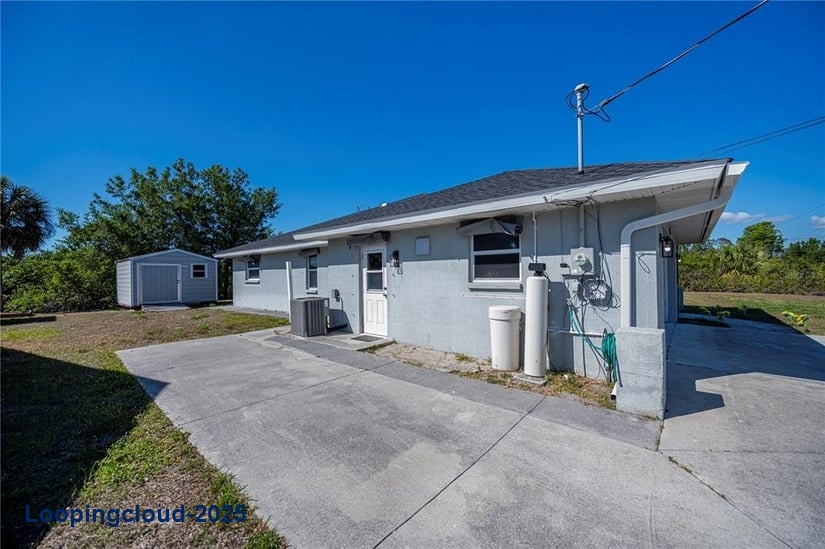 Private Waterfront Single Family Home on 200+ Ft Canal – New Roof, No HOA, Boater’s Dream!