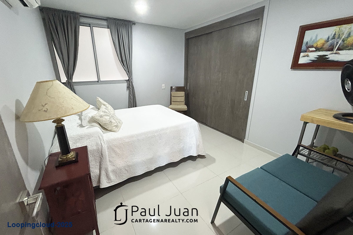 Impeccable 3-Bedroom Apartment with Study, Balcony & Garage – Move-In Ready!