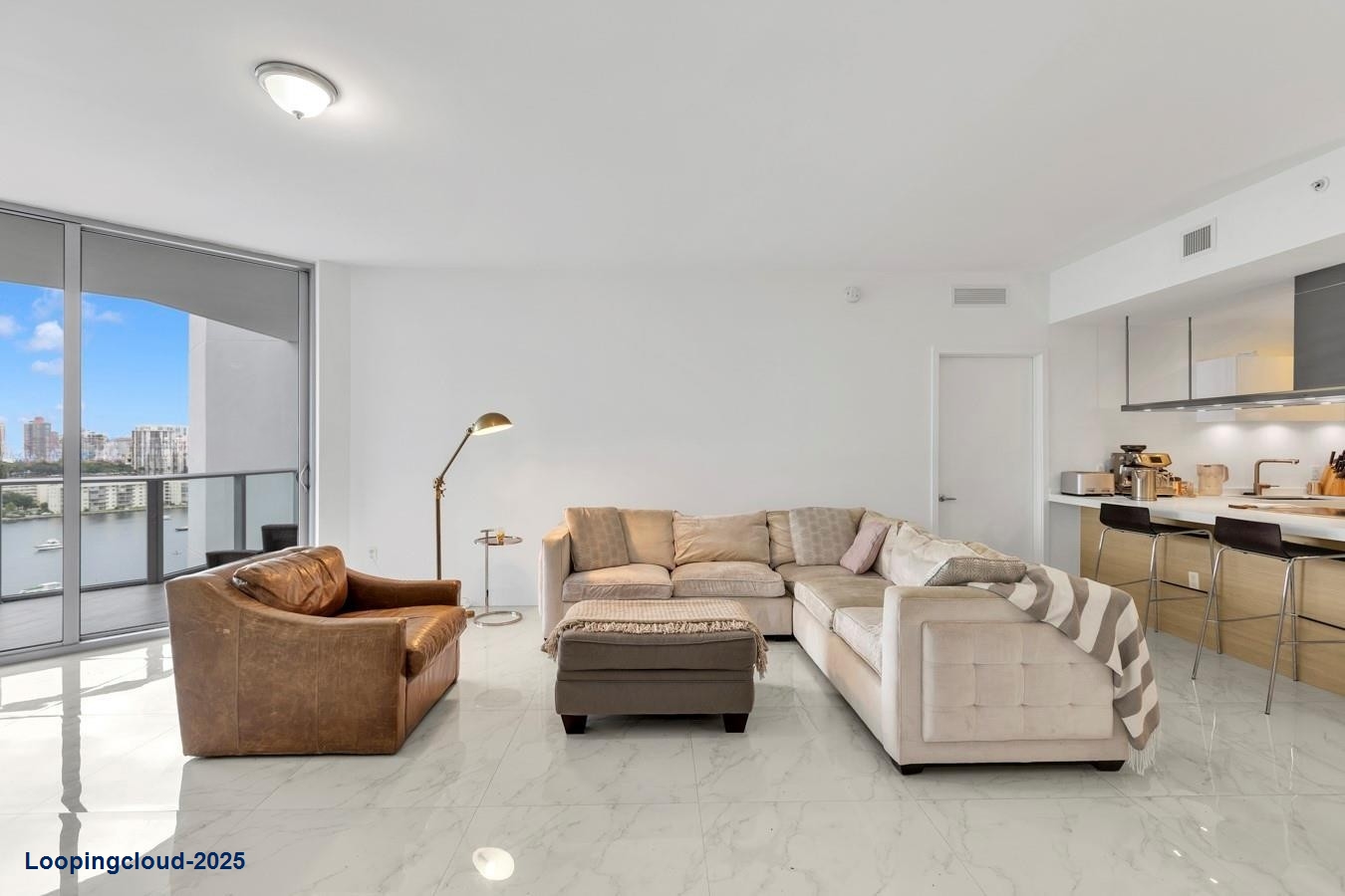 Spectacular Condo