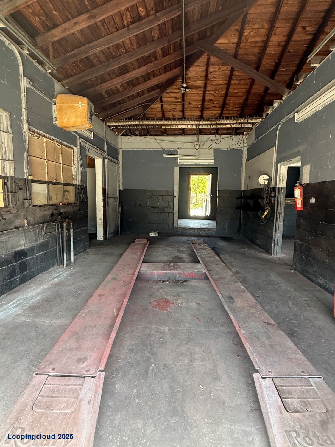 Commercial Property for Sale in Tampa Florida 33605