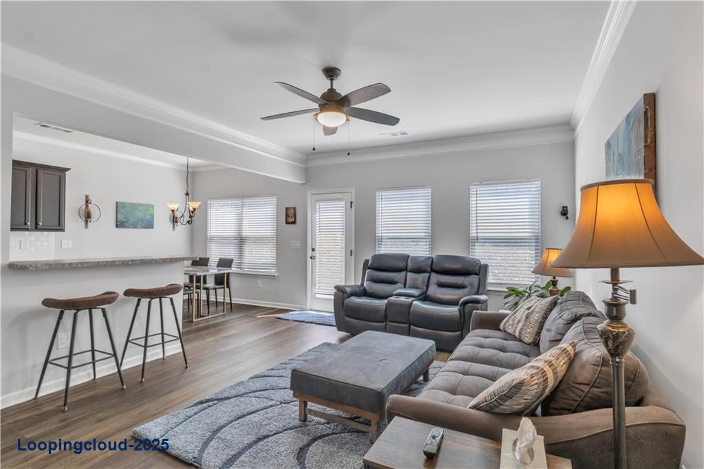 Charming Craftsman-Style Townhome with Resort-Style Amenities