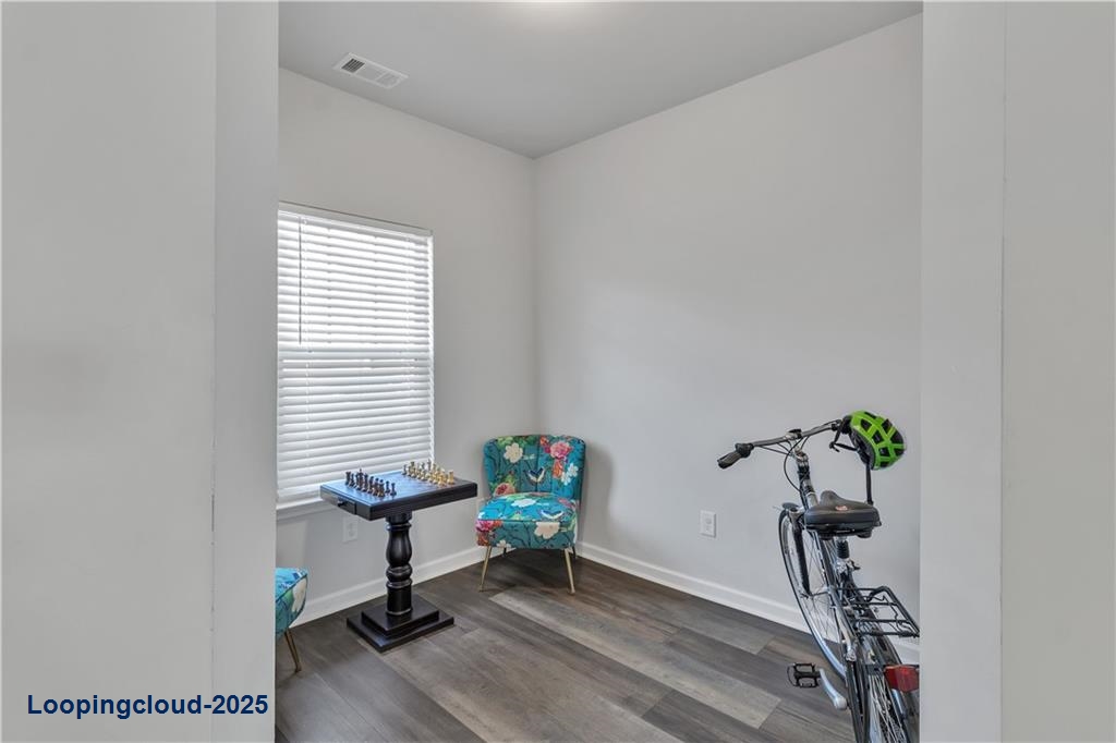 Charming Craftsman-Style Townhome with Resort-Style Amenities