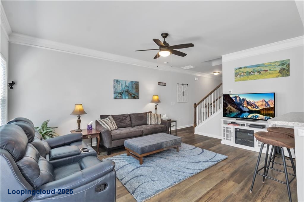 Charming Craftsman-Style Townhome with Resort-Style Amenities