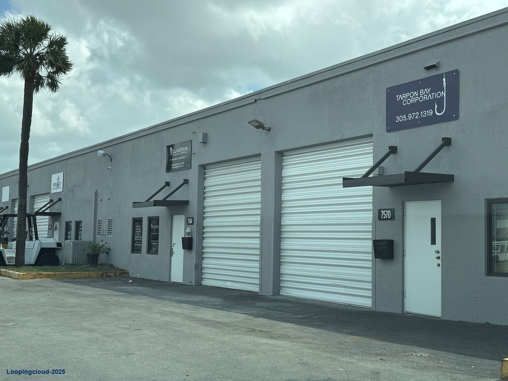 Remarkable Warehouse + Office Space