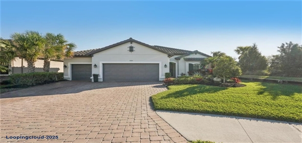 5203 RUSHMERE Court Palmetto Florida, 34221 | Elegant & Comfortable Single Family Residence