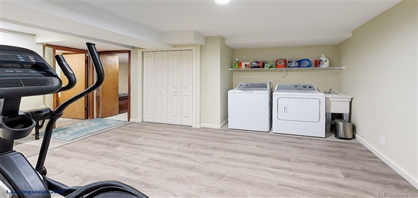 1818 S Quebec Way #11-8 Denver Colorado, 80231 | Exclusive Townhouse