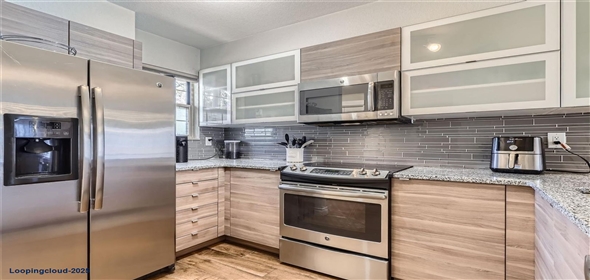 1818 S Quebec Way #11-8 Denver Colorado, 80231 | Exclusive Townhouse
