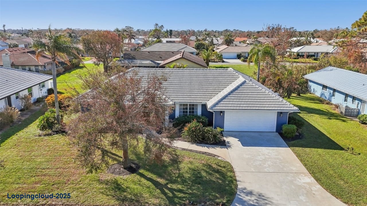 Comfortable & Stylish Single Family Residence