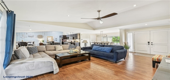 6106 45TH Street W Bradenton Florida, 34210 | Beautifully Located Single-Family Residence