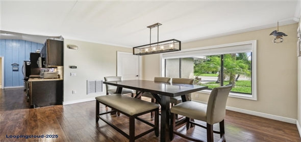 6106 45TH Street W Bradenton Florida, 34210 | Beautifully Located Single-Family Residence