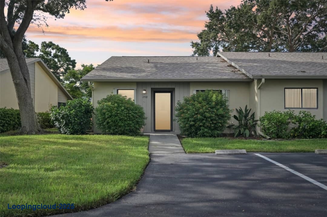 Charming End-Unit Condominium