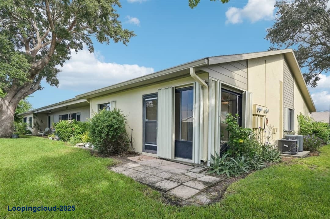 Charming End-Unit Condominium