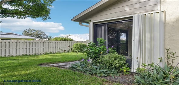 2708 60TH AVENUE Terrace W #A Bradenton Florida, 34207 | Charming End-Unit Condominium