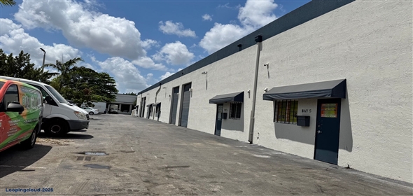 6965 NW 43rd Street, Bay 6 Doral Florida, 33166 | Great Warehouse + Office Space