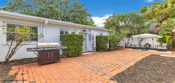 1845 Delaney Ave Orlando Florida, 32806 | Charming 2-Bedroom Retreat in Vibrant Delaney Park