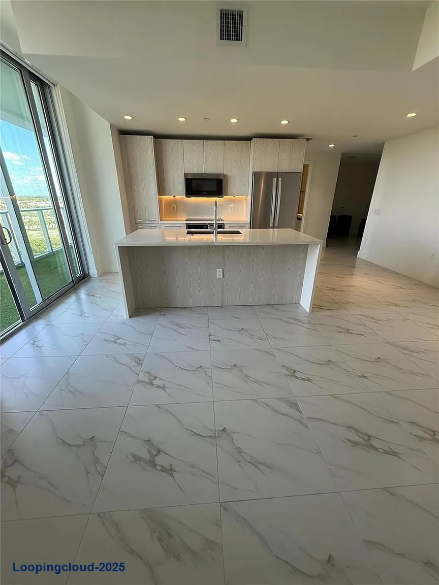 Gorgeous Condo for Rent