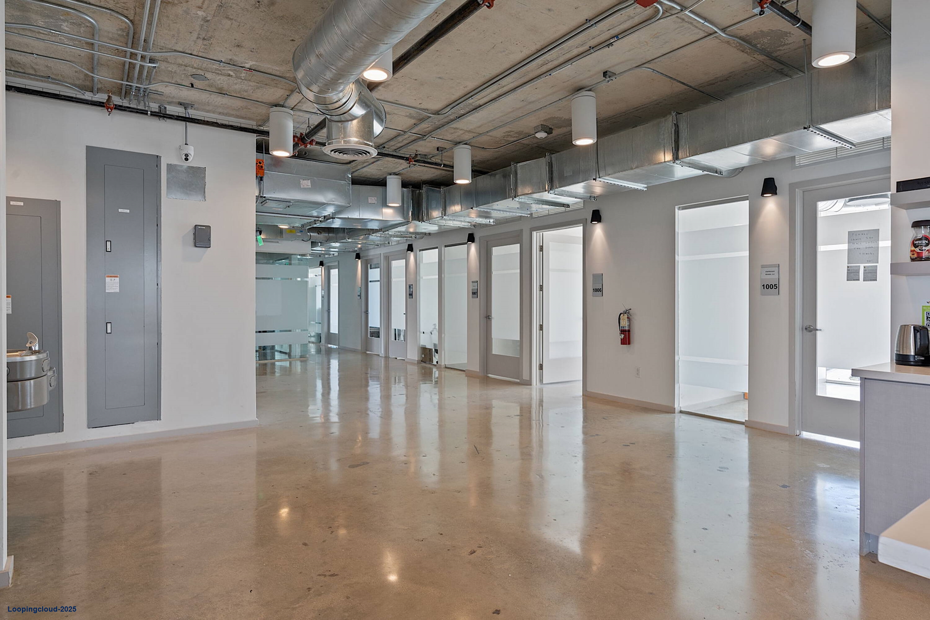 City-View Office on 10th Floor Near Brickell – Only $789/mo!