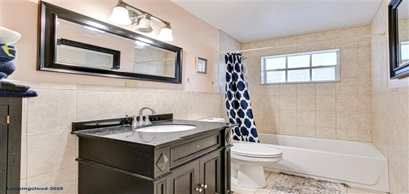 3242 Arthur St Hollywood Florida, 33021 | Lovely and Gorgeous Home