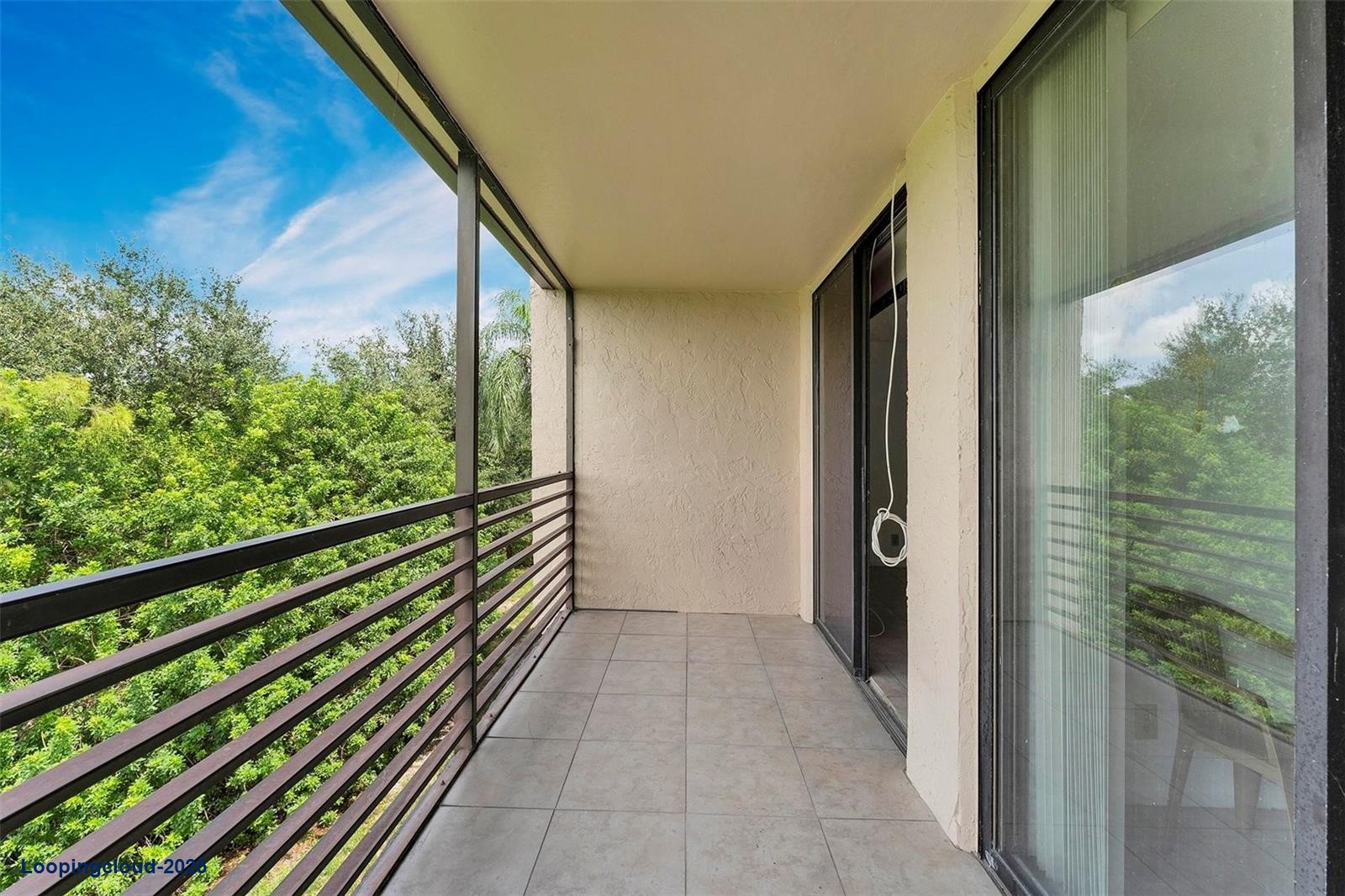 Outstanding and Nice Condo for Rental