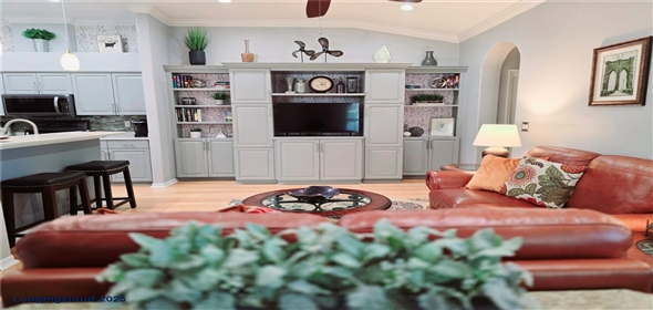 321 RECLINATA Circle Venice Florida, 34292 | Inviting villa residence