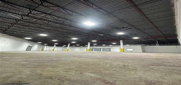 7675 NW 80th Terrace Medley Florida, 33166 | Beautiful Warehouse Office