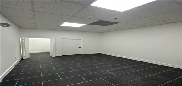 7675 NW 80th Terrace Medley Florida, 33166 | Beautiful Warehouse Office