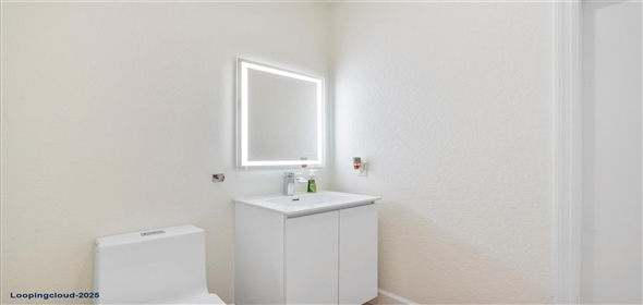 16671 NW 89th Pl HIALEAH Hialeah Florida, 33018 | Stylish and Elegant Home
