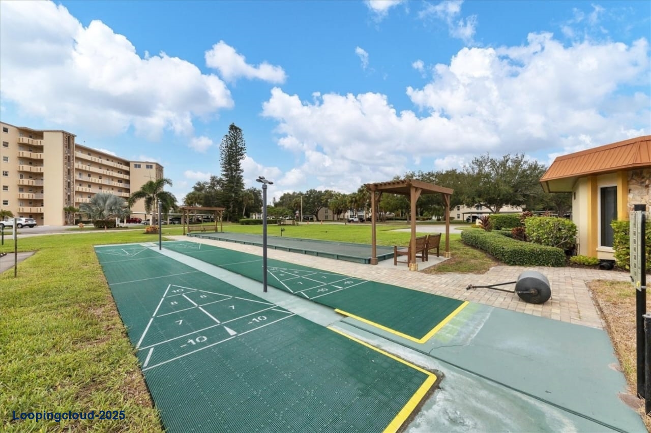 Beautifully Updated End-Unit Condo