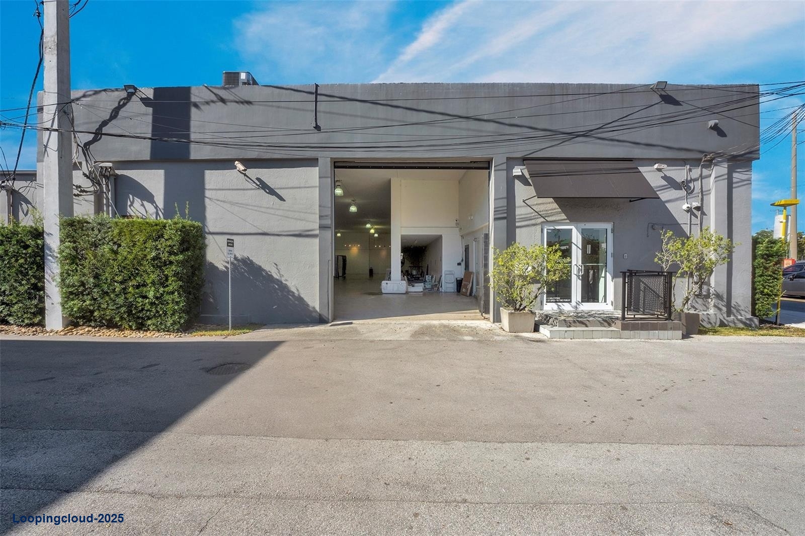 Flexible Office & Warehouse Space with Showroom