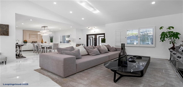 15536 NW 83rd Avenue Miami Lakes Florida, 33016 | Stunning Fully Renovated Home