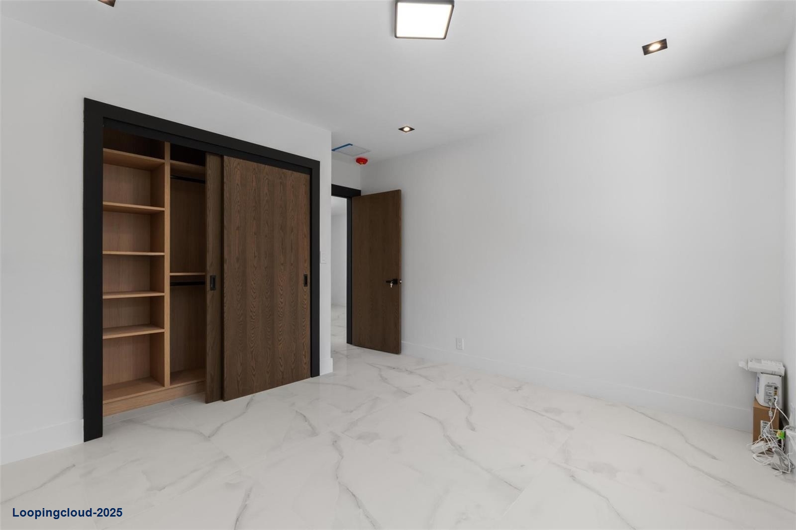 Remodeled 4-Bed Smart Home with Pool in Ivanhoe Estates