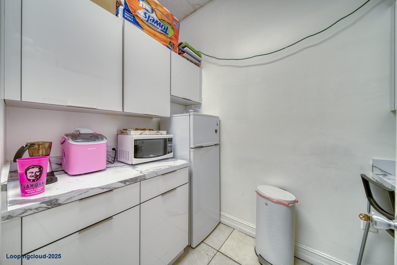 Stylish Beauty Salon