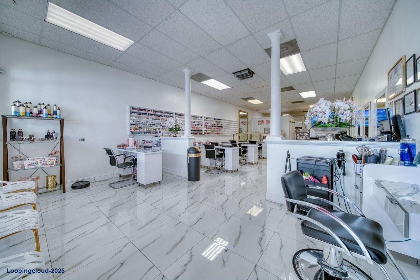 Stylish Beauty Salon
