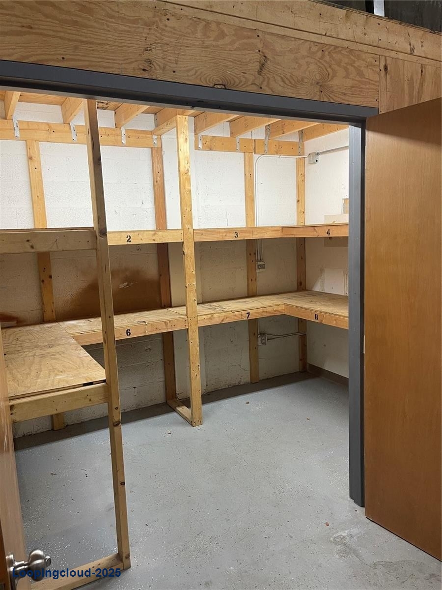 West Kendall Warehouse with Office