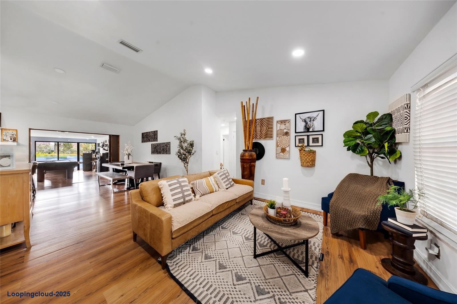 Stylish and Luxurious Home
