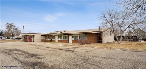 6774 W 66th Avenue Arvada Colorado, 80003 | Beautiful Sanctuary